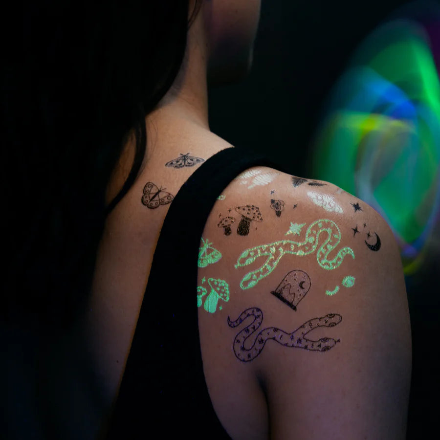 glow-in-the-dark-tattoos-on-shoulder