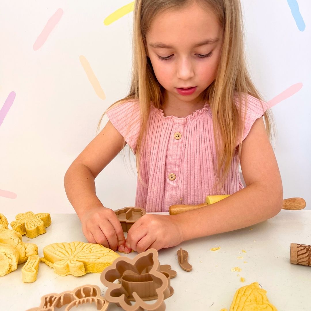 Natural Plant-Based Playdough Deluxe Kit